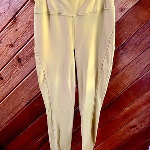 Lululemon Women’s Size 8 Lined Running Leggings with Pockets